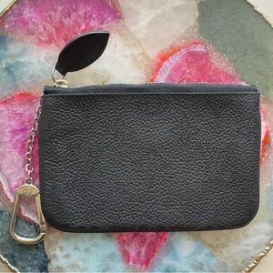 DISCONTINUED EUC Authentic Louis Vuitton Black Mahina Leather Key Pouch